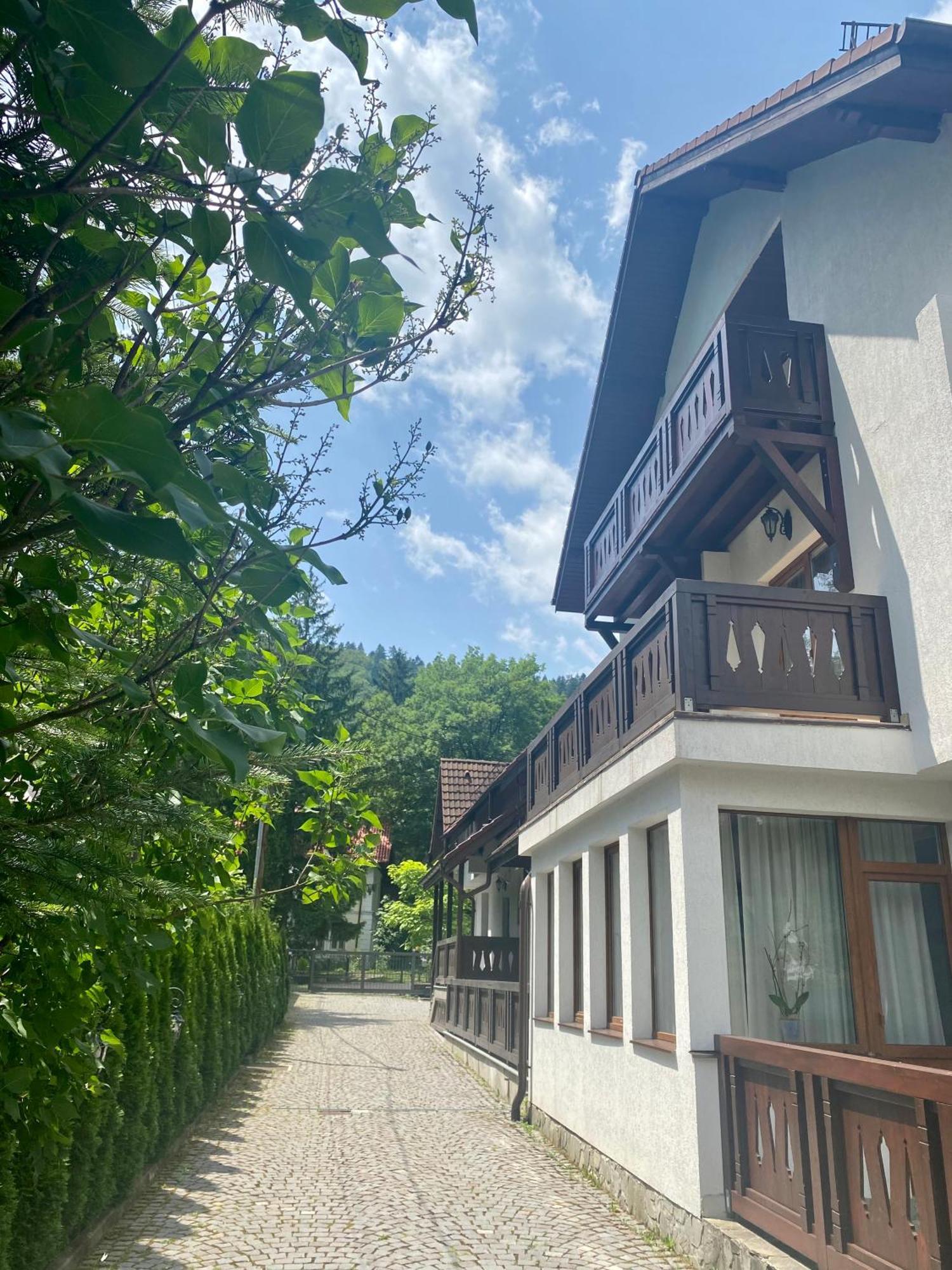 Boga Rooms Sinaia Eksteriør bilde